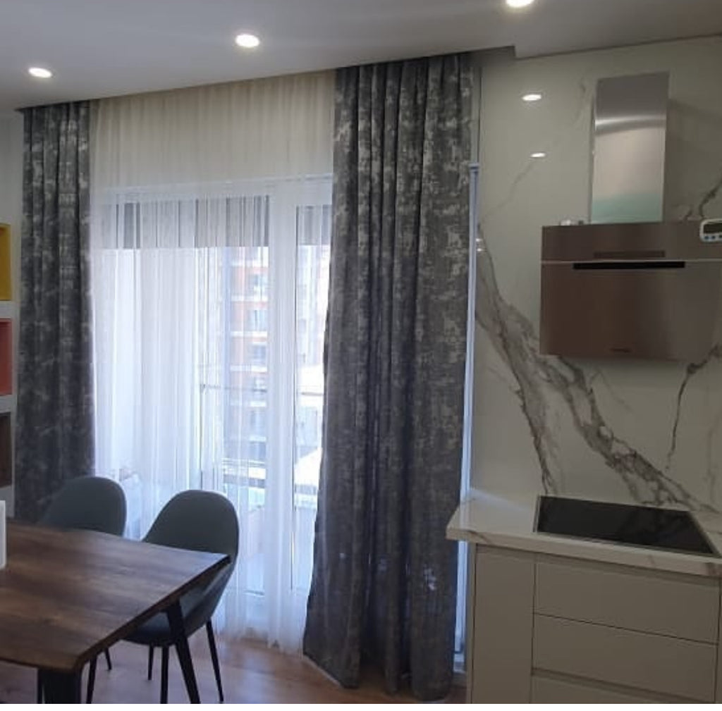 Tende color grigio terra