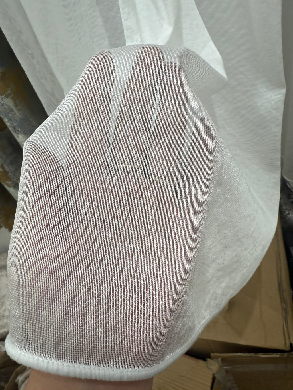 Tenda beige terra con tulle panna – Viscosa e lino – Altezza 2,90m